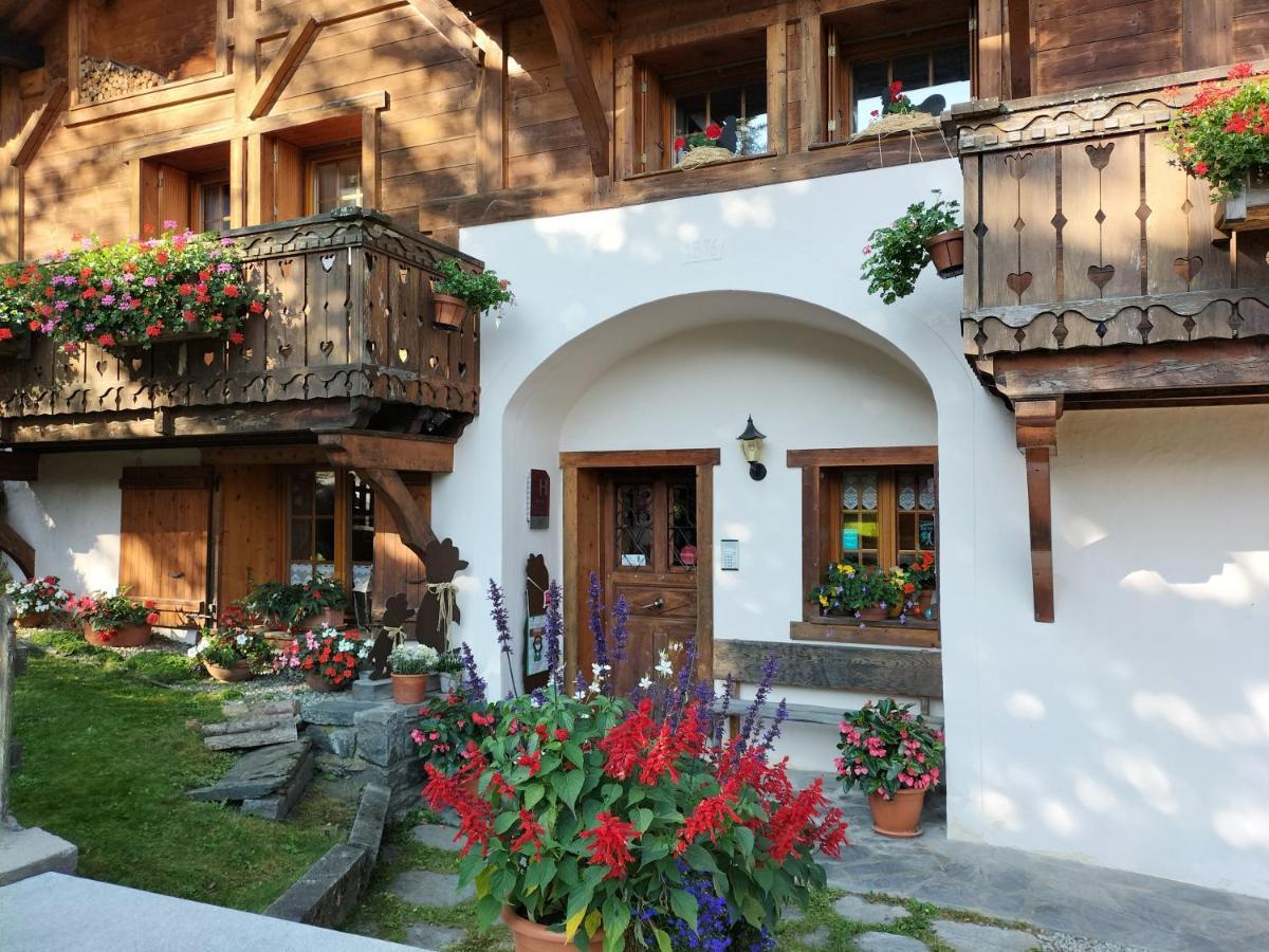 Le Montagny Hotel Les Houches Exterior foto